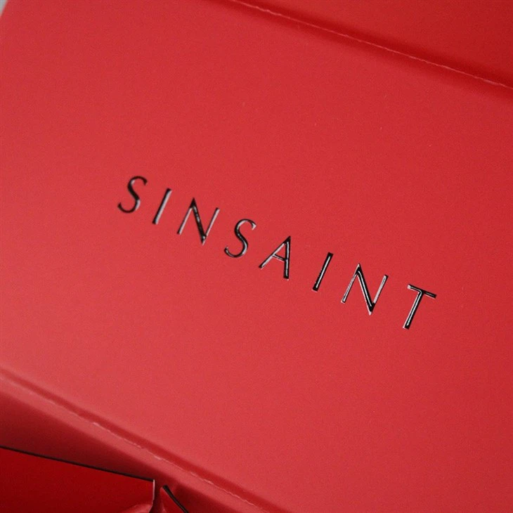 Magnetic Folding Box With Satin Pouch Bag